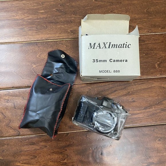 Maxim 35mm Camera Model 888 New In Box With Case